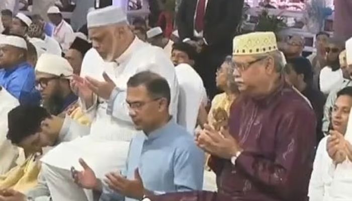 ঈদের প্রধান জামাত অনুষ্ঠিত, একসঙ্গে অংশ নেন রাষ্ট্রপতি ও প্রধানমন্ত্রী