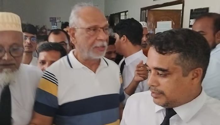 হেফাজত হত্যাযজ্ঞে সাবেক মন্ত্রী লতিফ সিদ্দিকী গ্রেপ্তার