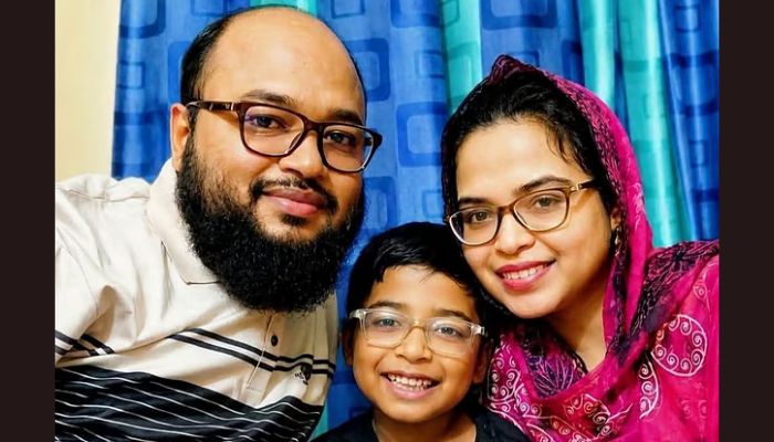 কক্সবাজারে রিসোর্টে আগুনে নিহত ১০, স্ত্রী-ছেলেকে হারালেন নুর আলম