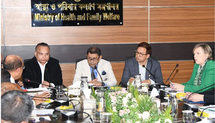 স্টাফদের ছুটি বাতিল,  রোববার থেকে শুরু হামের জরুরি টিকাদান