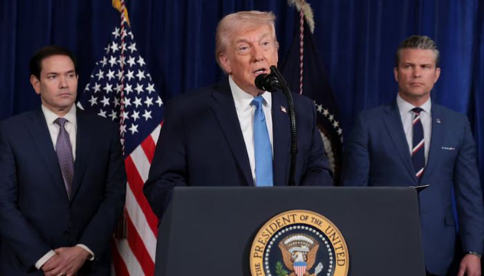 'We are going to run the country.' Trump bets on regime change in Venezuela