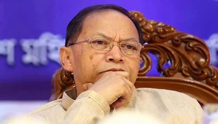 পাসপোর্ট পাচ্ছেন না-পিআর আটকে আছে, ‘খেসারত’ দিচ্ছেন এস কে সিনহা