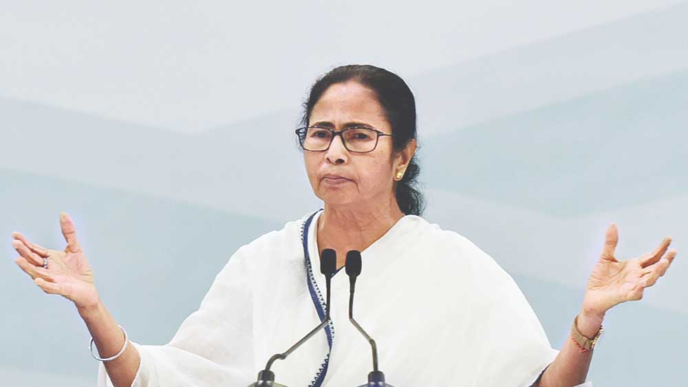 মুর্শিদাবাদে দাঙ্গার জন্য কয়েকজন নেতাকে দায়ী করলেন মমতা 