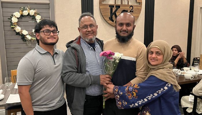 টরন্টোয় বাংলাদেশি শিক্ষার্থীর কৃতিত্ব, তাওসীকের সাফল্যে উচ্ছ্বাস