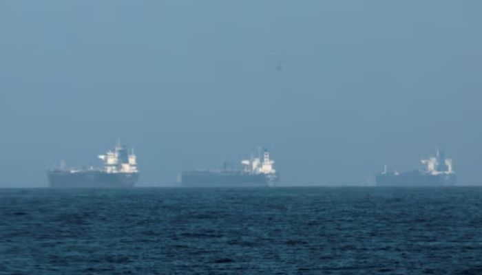 হরমুজ সচলে ৩৫ দেশের সঙ্গে জোট করছে যুক্তরাজ্য, আজ বৈঠক