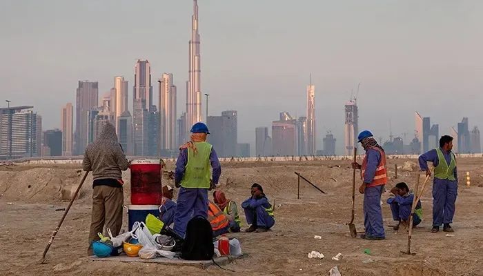ইরান যুদ্ধে প্রবাসী আয়ে বড় ধাক্কা, যোগ হয়েছে জ্বালানি সংকট