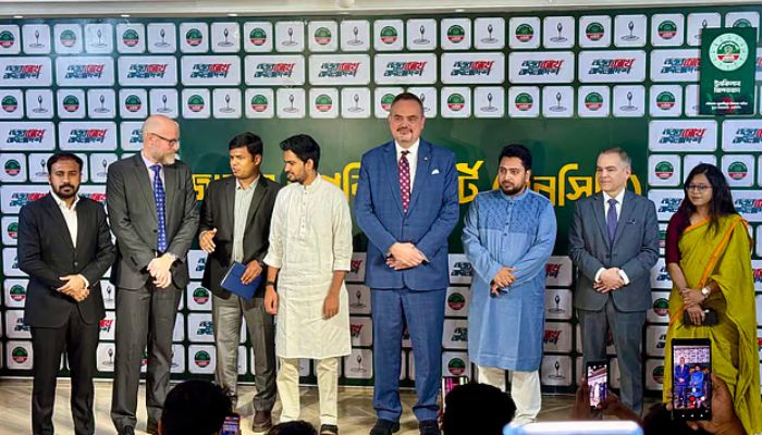 বাণিজ্যচুক্তি নিয়ে আলোচনায় এনসিপি কার্যালয়ে মার্কিন রাষ্ট্রদূত