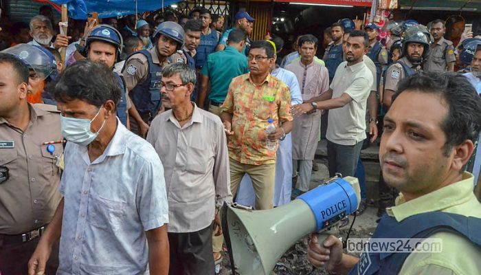 গুলিস্তানে জাসদ কার্যালয়ে হামলা, পুলিশী অভিযানে চার’শ নেতাকর্মি আটক