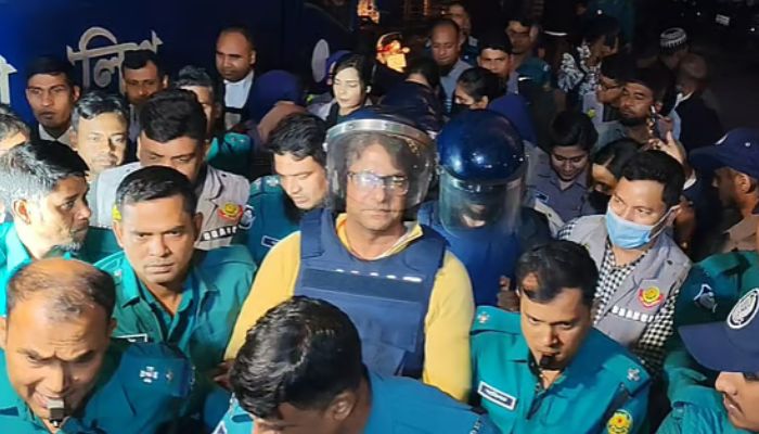 ‘ড. ইউনূস যদি চায়, সারা বাংলাদেশকে কারাগার বানাবে, বানাতে পারে’