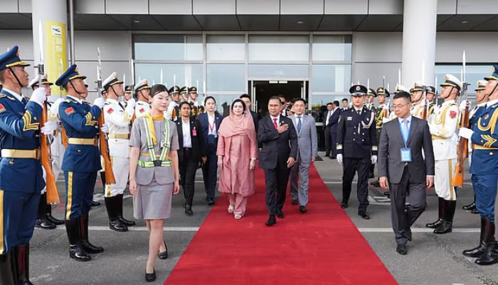 মালয়েশিয়া-চীন সফর শেষে দেশের পথে প্রধানমন্ত্রী তারেক রহমান