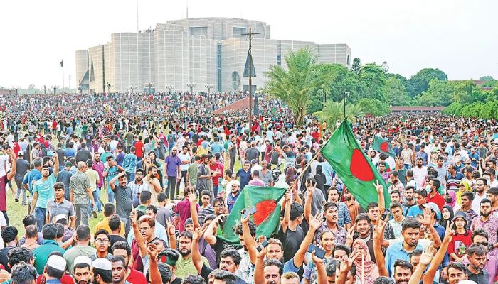 বাংলাদেশের অসমাপ্ত বিপ্লব, ভারতের সঙ্গে রাজনৈতিক সম্পর্ক