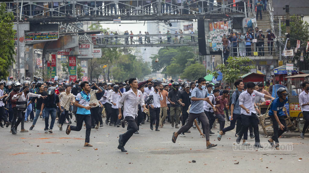 তরুণদের মাঝে সহিংসতা ও নৃশংসতার প্রতি মোহ কেন বাড়ছে?